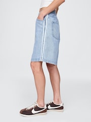 Gap Blue 11" Mid Rise UltraSoft Easy Longline Denim Shorts - Image 3 of 5