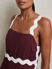 Reiss Burgundy Asher Wave-Trim Crepe Midi Dress - Image 4 of 6