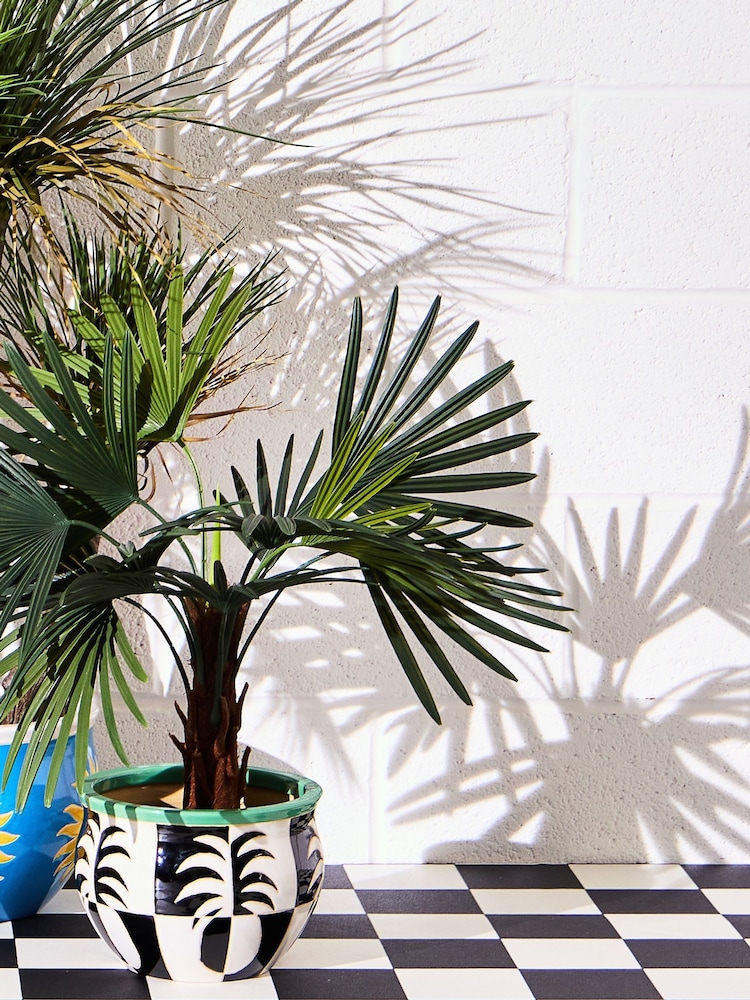 Oliver Bonas Black Pineapple Chequerboard Outdoor Plant Pot - Image 2 of 5