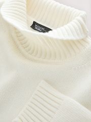Weekend MaxMara Cream Borgia Jumper - Image 8 of 10