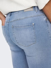 ONLY Curve Blue Denim Capri Jeans - Image 4 of 7