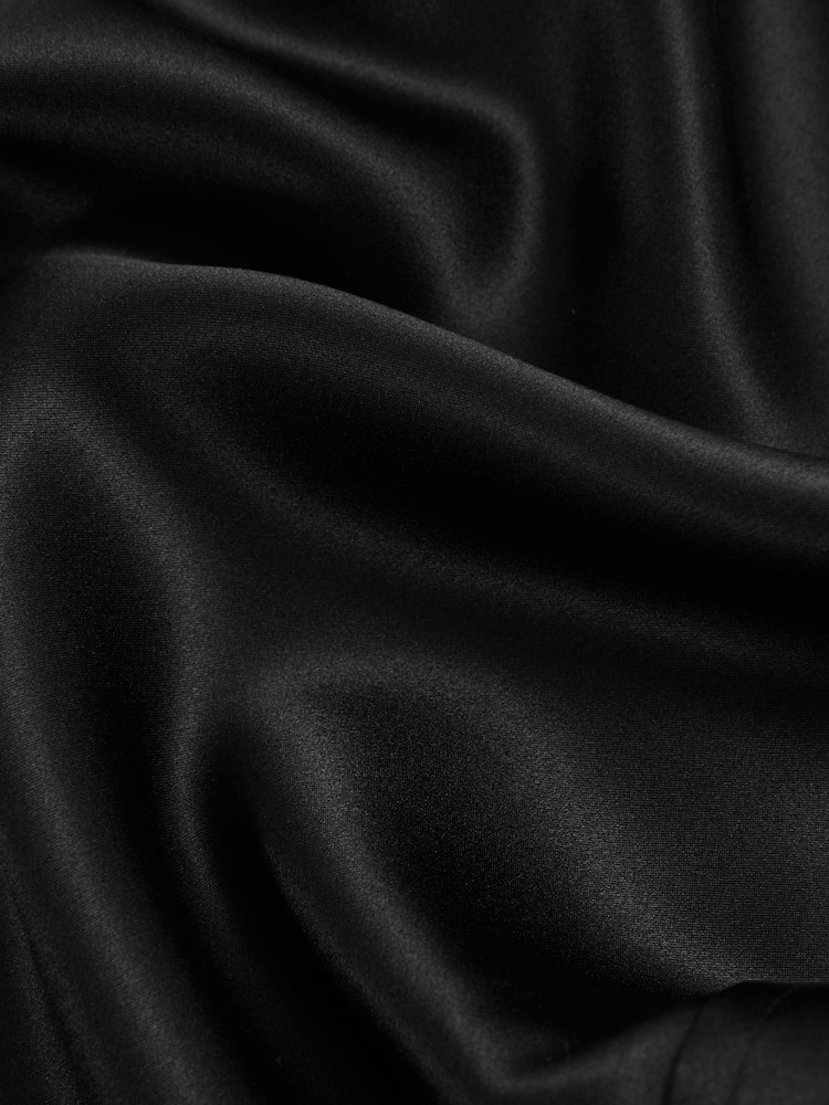 Reiss Black Ameira Silk-Satin Concealed-Placket Shirt - Image 6 of 6