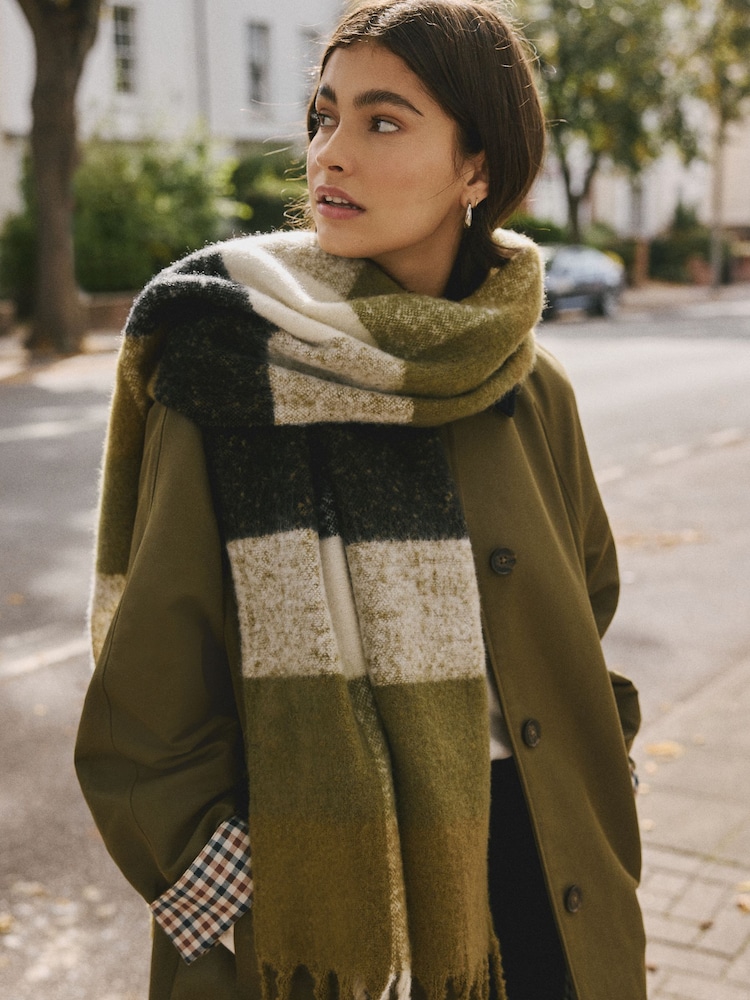 Green/Ecru Check Heavyweight Brushed Blanket Scarf - Image 2 of 4 Green/Ecru Check Heavyweight Brushed Blanket Scarf - Image 2 of 4