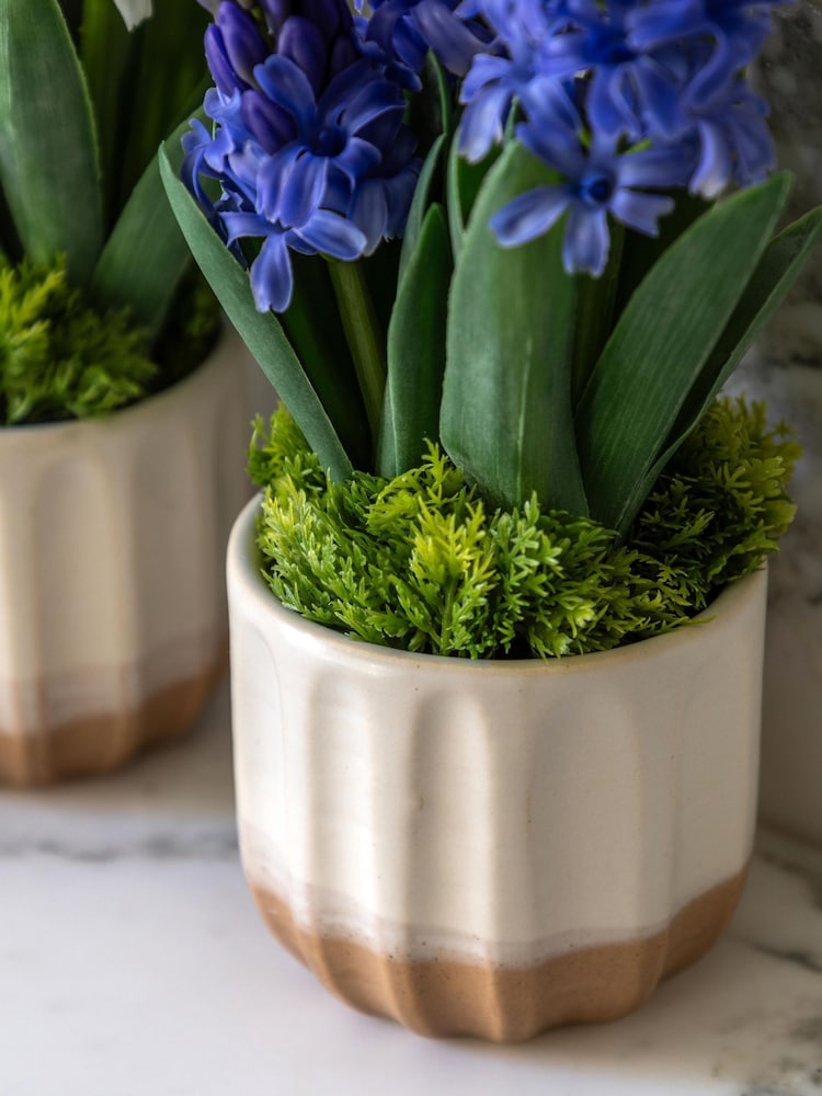 Gallery Home Set of 2 Purple Faux Spring Hydrangea in Ceramic Pots - Image 2 of 6 Gallery Home Set of 2 Purple Faux Spring Hydrangea in Ceramic Pots - Image 2 of 6