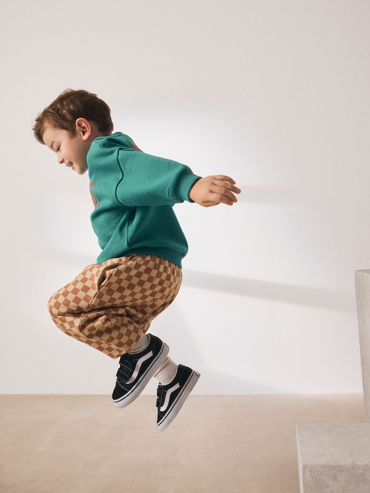 Green Croissant Sweatshirt and Patterned Joggers Set (3mths-7yrs) - Image 4 of 4