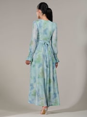 Jolie Moi Green Petite Petite Long Sleeve Soft Silky Jersey Midi Dress - Image 2 of 6