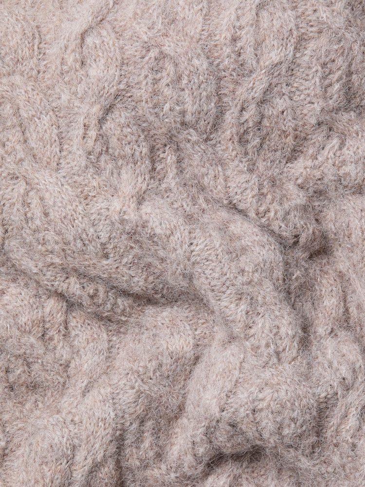 FatFace Oatmeal Cable Shawl - Image 3 of 3
