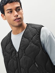 HUGO Black Quilted Gilet - Image 5 of 6