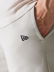 New Era Mens Mid Shorts - Image 4 of 8
