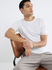 أبيض - River Island Checkerboard Muscle Fit T-Shirt - صورة 2 من 4