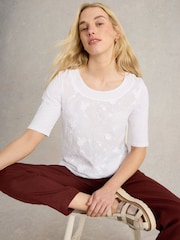 White Stuff Weaver Broderie 100% Organic Cotton Top - Imagen 4 de 6