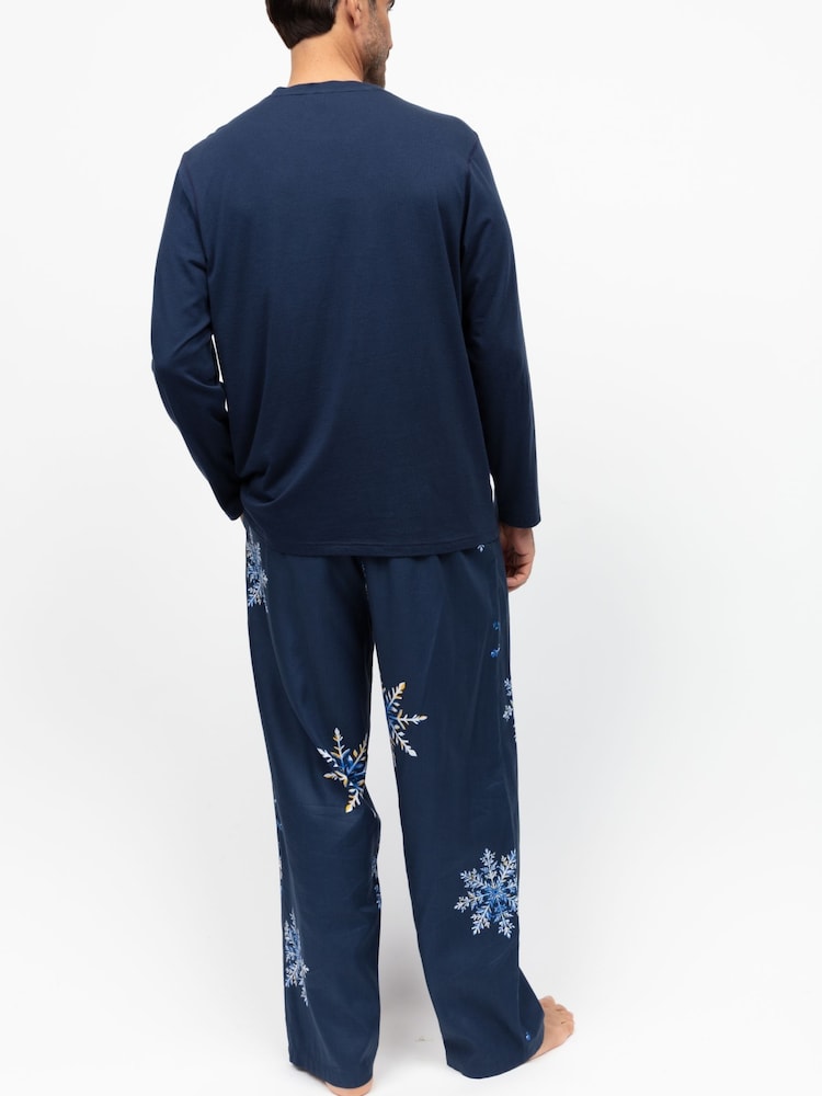 Cyberjammies Green Mens Printed Pyjamas Bottoms and Solid Jersey T-Shirt - Image 2 of 4