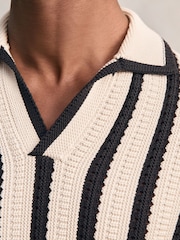 Reiss Off White/Navy Duncan Cotton Blend Stripe Knit Polo Shirt - Image 4 of 7