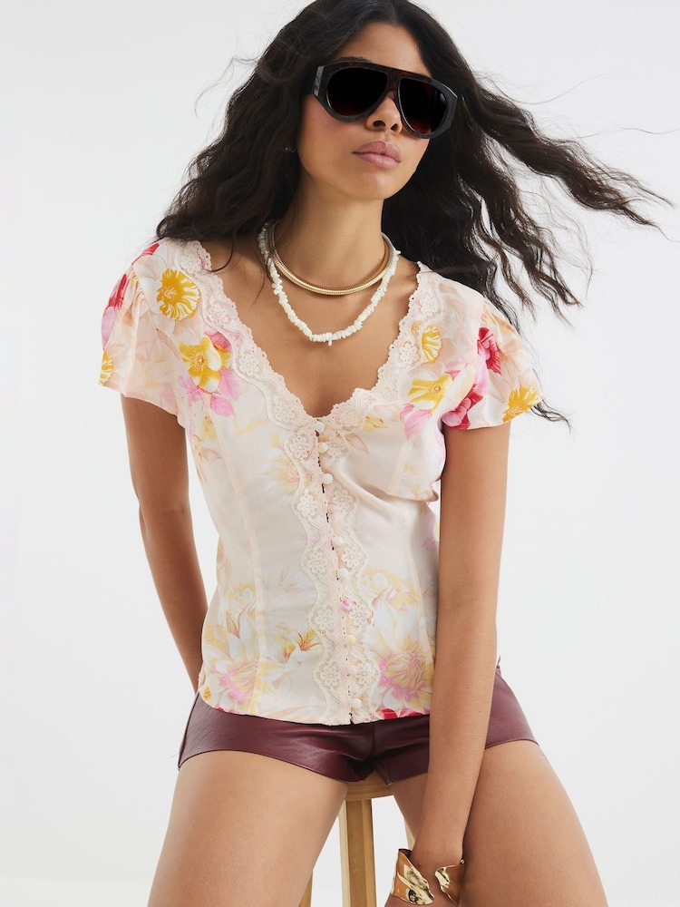River Island Pink Floral Print Angel Sleeve Blouse - Image 4 of 4 River Island Pink Floral Print Angel Sleeve Blouse - Image 4 of 4