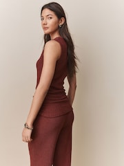 Red Sleeveless Textured V-Neck Top - Image 4 of 8