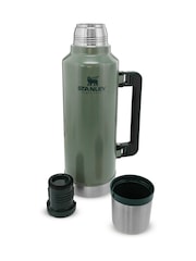 Stanley Hammertone Green Legendary Classic Bottle 1.9L - Image 2 of 2