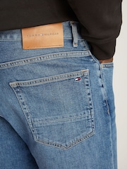 Tommy Hilfiger Blue Light Core Harlem Tapered Leg Jeans - Image 4 of 7