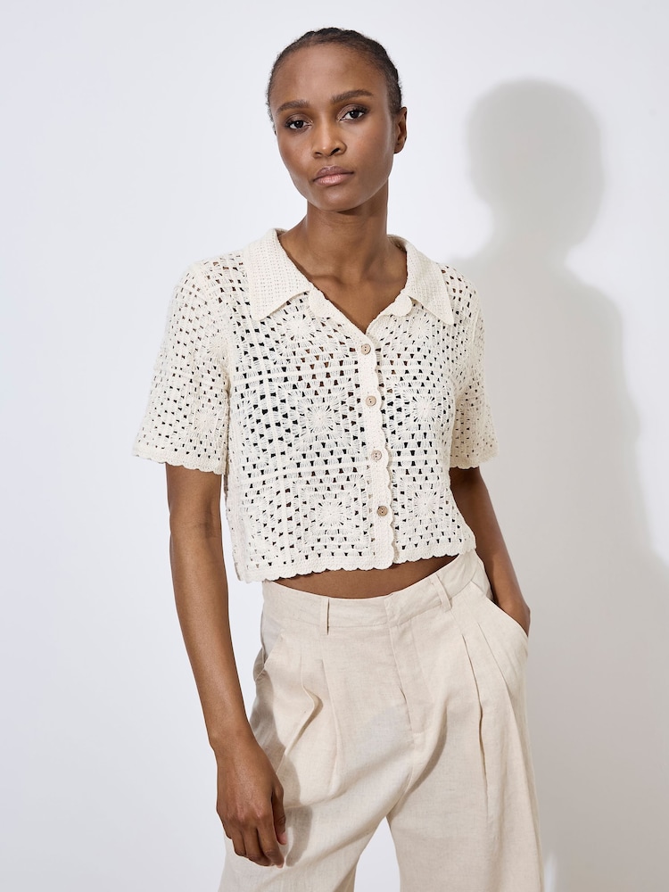 Apricot Natural 100% Cotton Crochet Collar Coconut Button Top - Image 4 of 4
