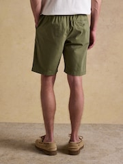 ירוק חאקי - Joules מכנסי צ'ינו קצרים בגזרה נינוחה, דגם Norfolk - תמונה 3 מתוך 8