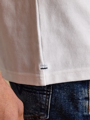 أبيض - Joules Classic Fit Cotton Pique T-Shirt - Image 6 of 7