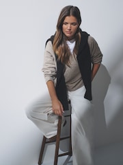 The Set Taupe Brown/Light Pink/ Blue Knitted V-Neck Jumpers With Wool 3 Pack - Image 4 of 11