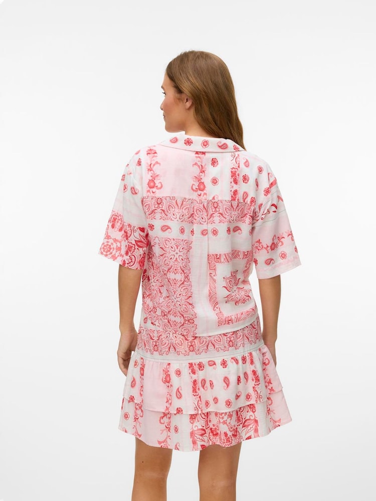 VERO MODA Red Paisley Printed Short Sleeve Shirt - Image 2 of 6 VERO MODA Red Paisley Printed Short Sleeve Shirt - Image 2 of 6
