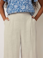 M&Co Natural Petite Linen Wide Leg Crop Trousers - Image 4 of 5