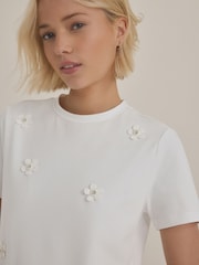 White Short Sleeve Floral Print Embellished T-Shirt - Image 3 of 3