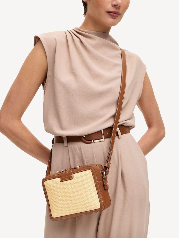 Aspinal of London Brown Camera Bag Natural Raffia & Tan leather - Image 2 of 5