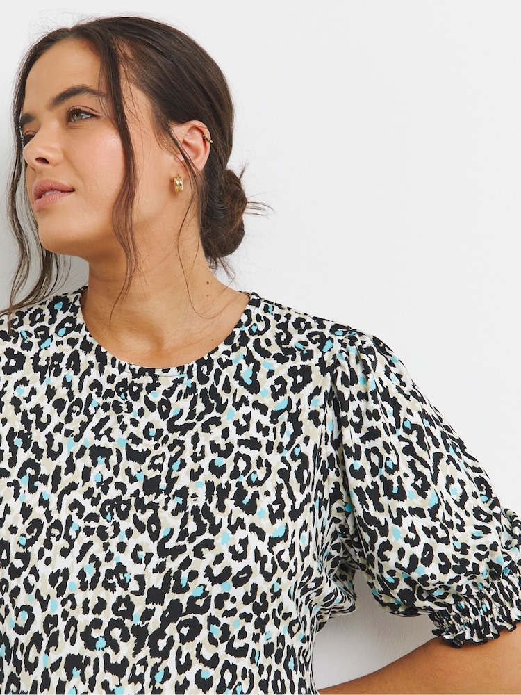Simply Be Leopard Print Supersoft Short Sleeve Tiered Midi Dress - Image 4 of 4