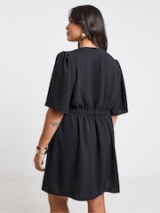Simply Be Black Cinched Waist Skater Dress With Pockets - Image 2 of 4