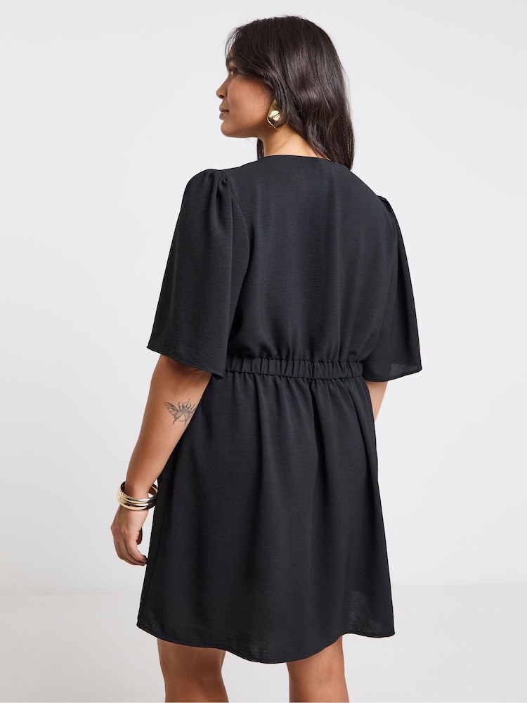 Simply Be Black Cinched Waist Skater Dress With Pockets - Image 2 of 4