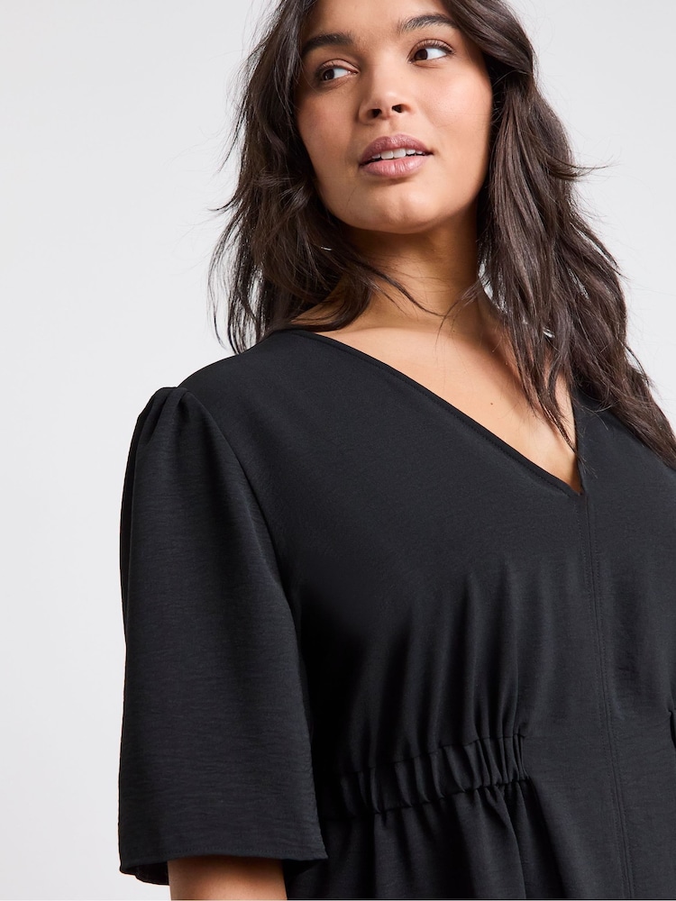 Simply Be Black Cinched Waist Skater Dress With Pockets - Image 4 of 4