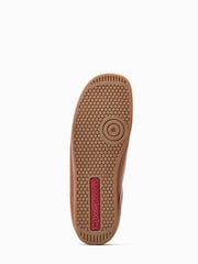 Rumenorjavi čevlji z vezalkami Base London Natural Event Wallabee - Slika 5 iz 6