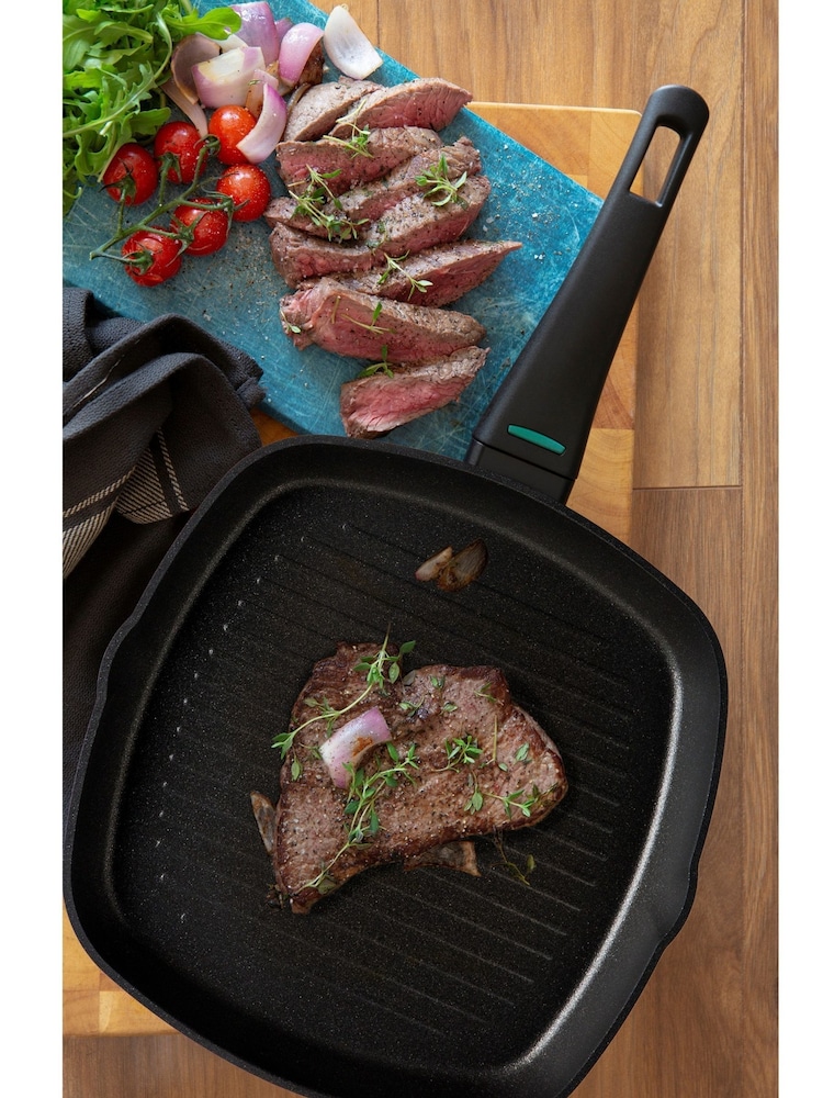 Prestige Black Thermosmart 28cm Induction Square Grillpan - Image 1 of 7