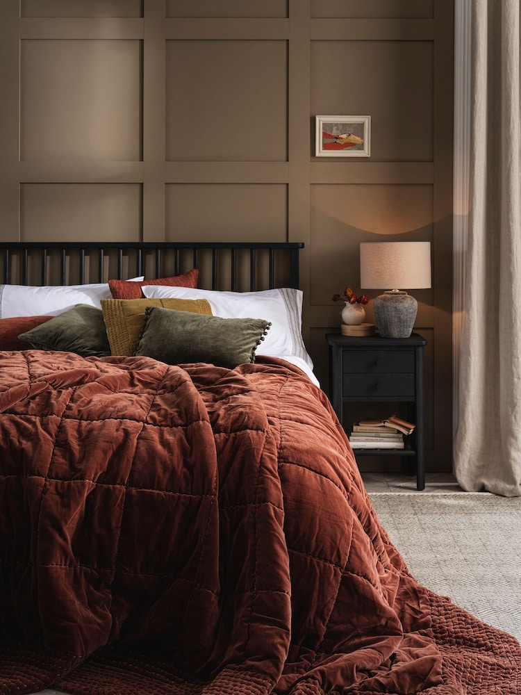 Cotswold Company Black Oak Berkeley Bed - Image 1 of 6
