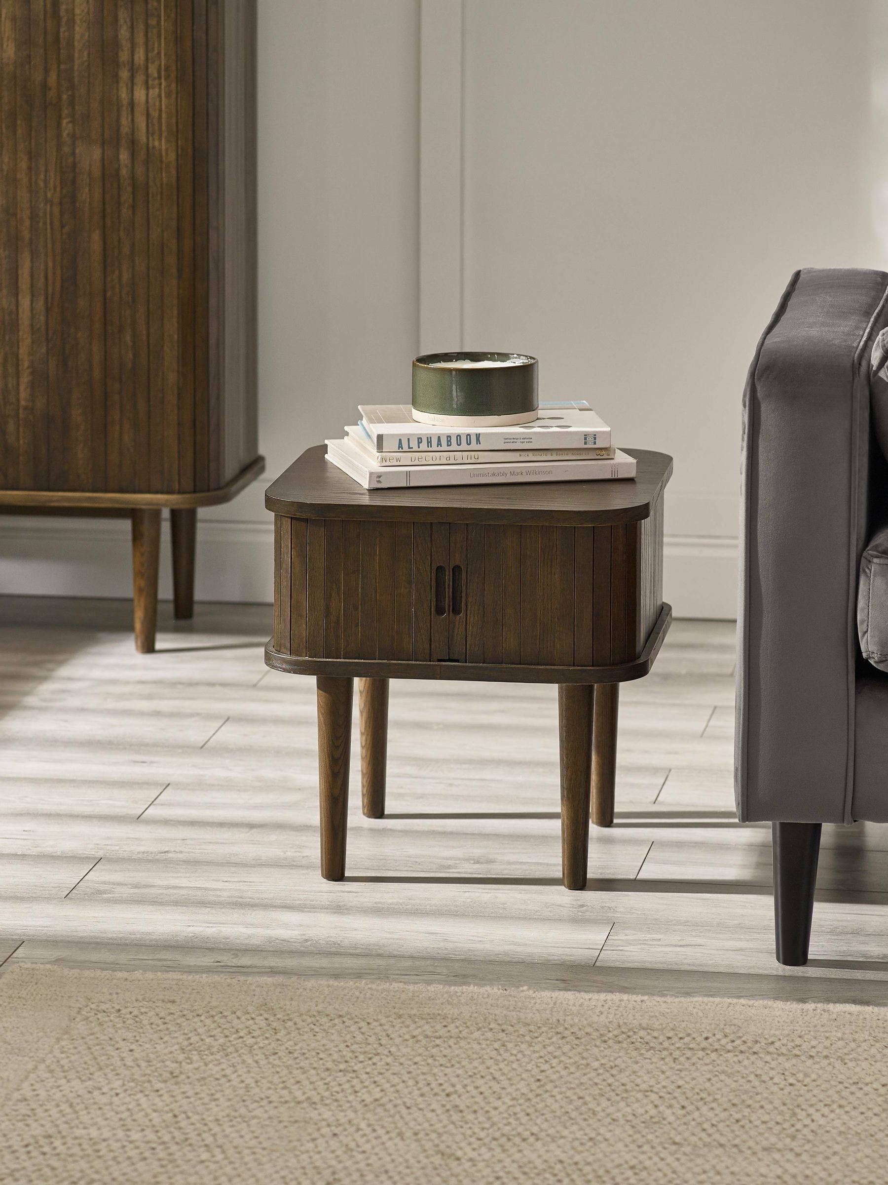 Julian Bowen Unisex Dark Oak Effect Arya Side Table - Image 1