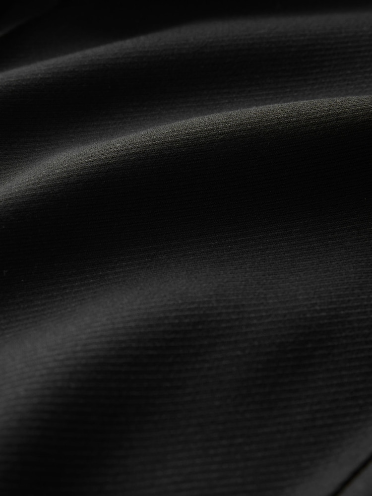 Schwarz - Hosenrock - Bild 8 von 8 Schwarz - Hosenrock - Bild 8 von 8