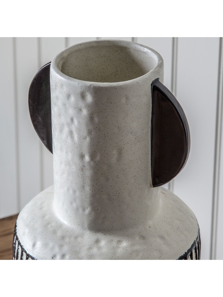 Gallery Home Black/White Saito Vase - Image 2 of 3 Gallery Home Black/White Saito Vase - Image 2 of 3