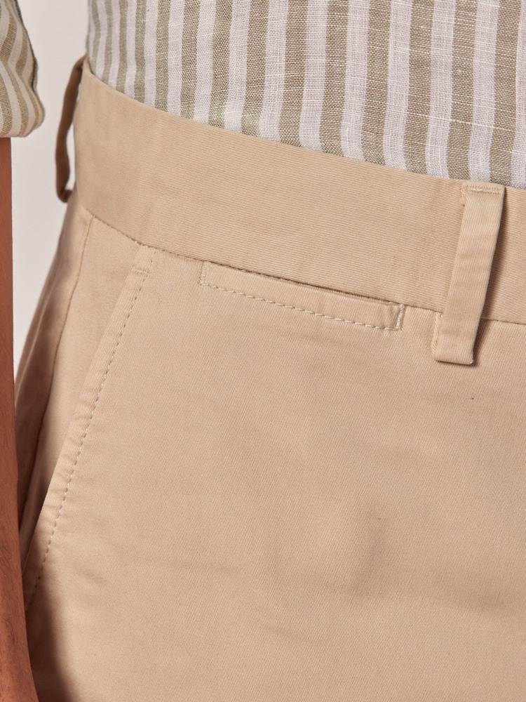 Hawes & Curtis Garment Dyed 100% Cotton Stretch Chino Brown Shorts - Image 3 of 3