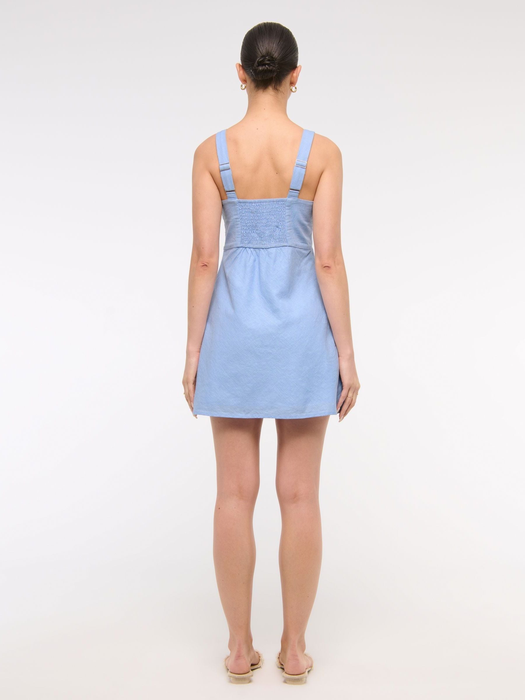 abercrombie linen v neck dress This linen dress might be my fave!! #linendress #abercrombiehaul #summeroutfit