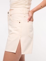 Abercrombie & Fitch Cream High Rise Loose Denim Shorts With Vent Hem - Image 4 of 7