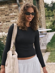 Schwarz - Fitted Rib Long Sleeve Top - Bild 2 von 7