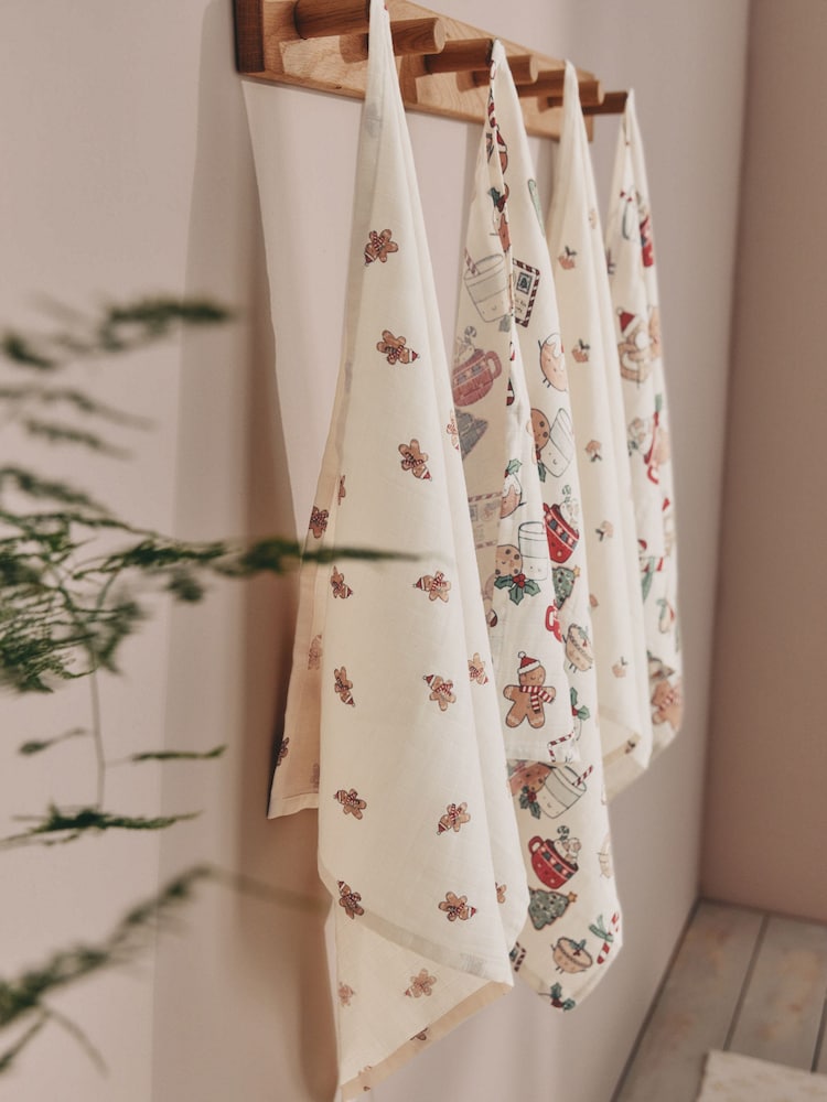 Christmas Baby Muslins Cloths 4 Pack - Image 2 of 7 Christmas Baby Muslins Cloths 4 Pack - Image 2 of 7