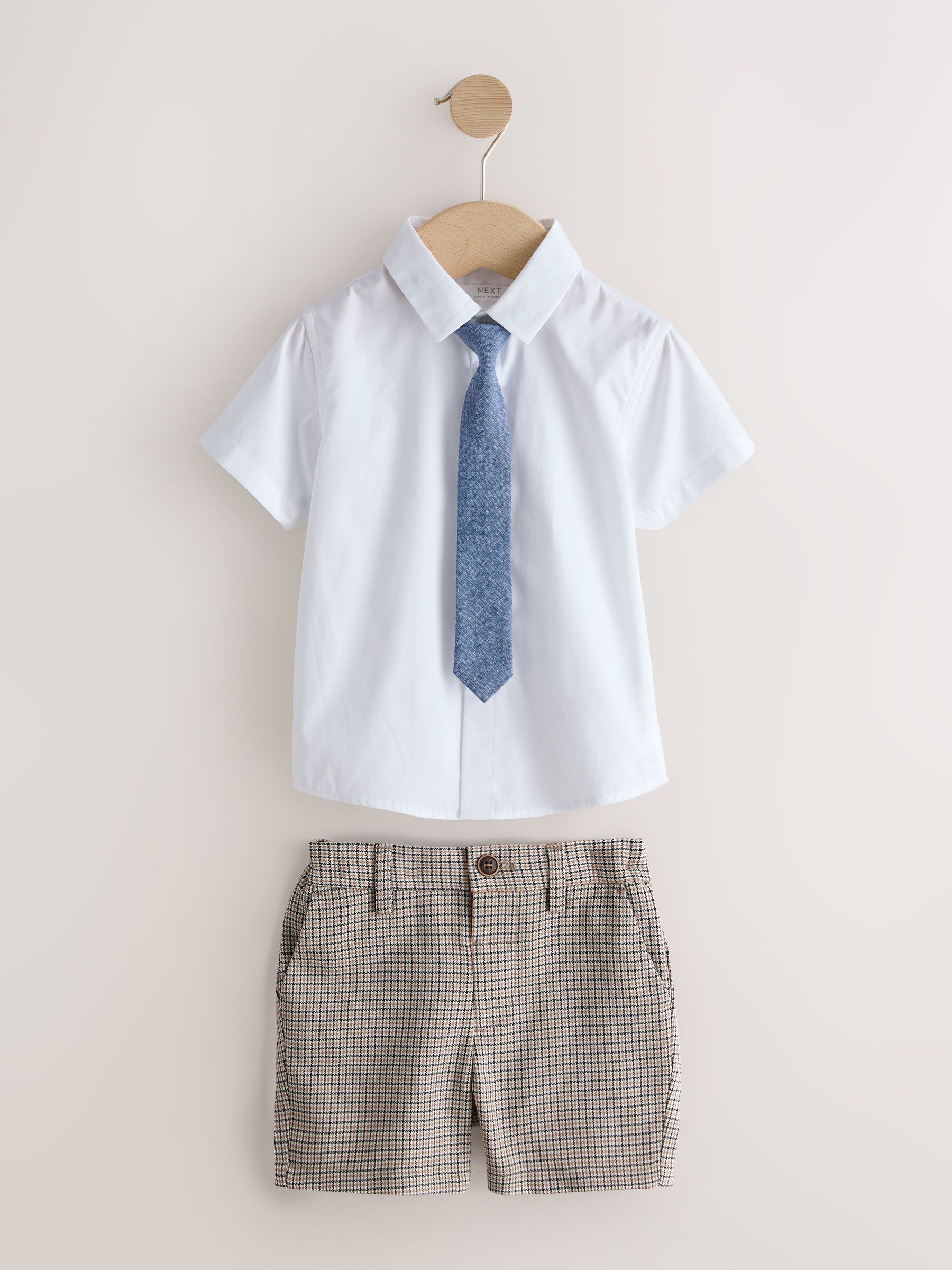 Next：日本 ブラウン チェック - ベスト、シャツ、ショートパンツ