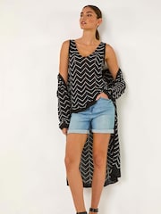 Roman Black Longline Zig Zag Knit Vest - Image 1 of 5