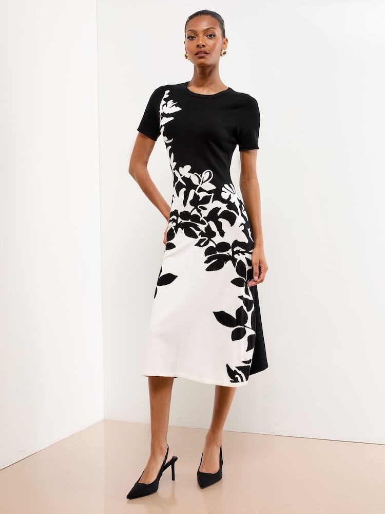 Lipsy Black/White Knitted Floral Print Short Sleeve Midi Dress - Image 1 of 4