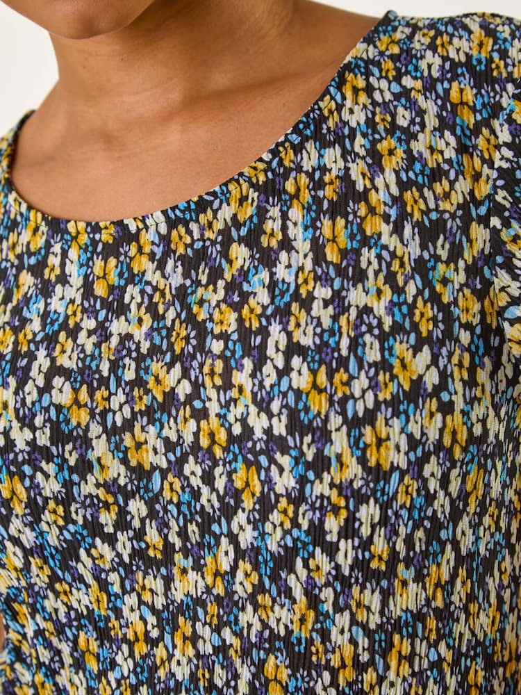 Roman Black Petite Floral Print Crinkle Midi Dress - Image 5 of 5