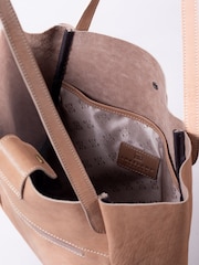 Lakeland Leather Cream Harstone Slouch Tote Bag - Image 9 of 9