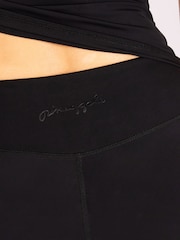Pineapple Black Supersoft Stretch Pocket Cycling Shorts - Image 7 of 8
